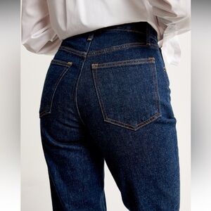 A&F - NWT - THE SKINNY HIGH RISE SIZE 0R